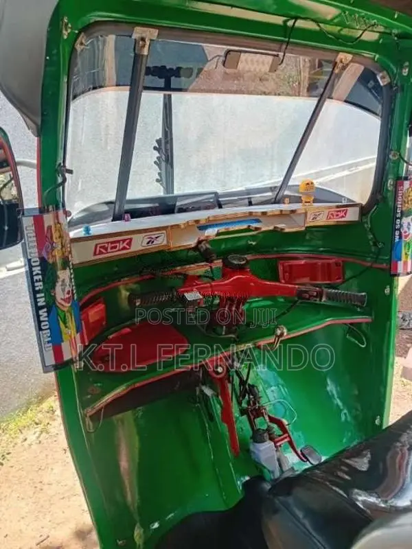 Bajaj 2 Stroke 2002 Three Wheel (Used)