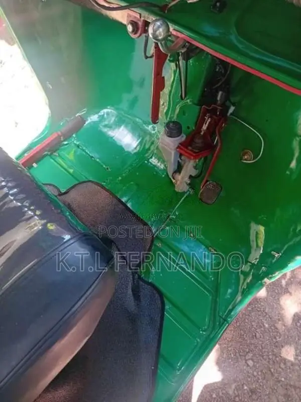 Bajaj 2 Stroke 2002 Three Wheel (Used)