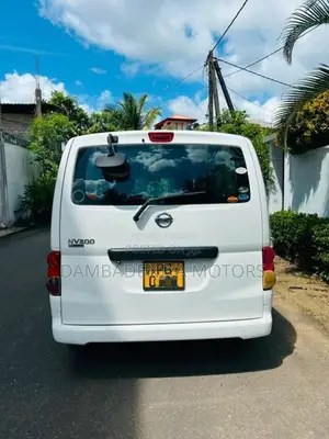 Nissan Vanette NV200 2015 Van (Used)