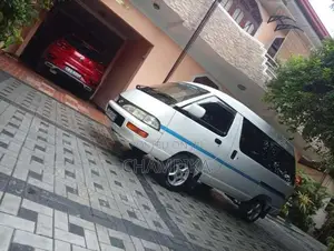 Toyota Lotto CR27 1994 Van (Used)