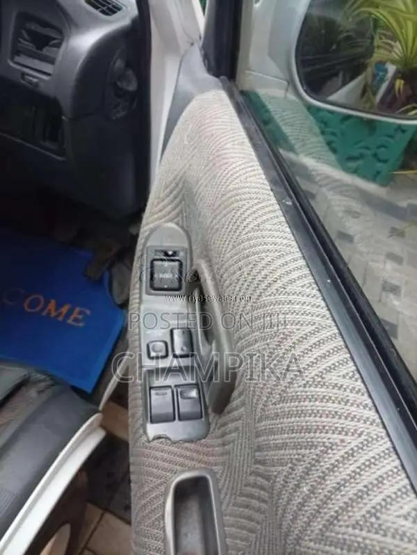 Toyota Lotto CR27 1994 Van (Used)