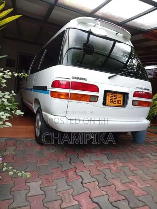 Toyota Lotto CR27 1994 Van (Used)