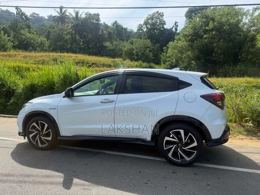 Honda Vezel LED 2018 SUV (Used)