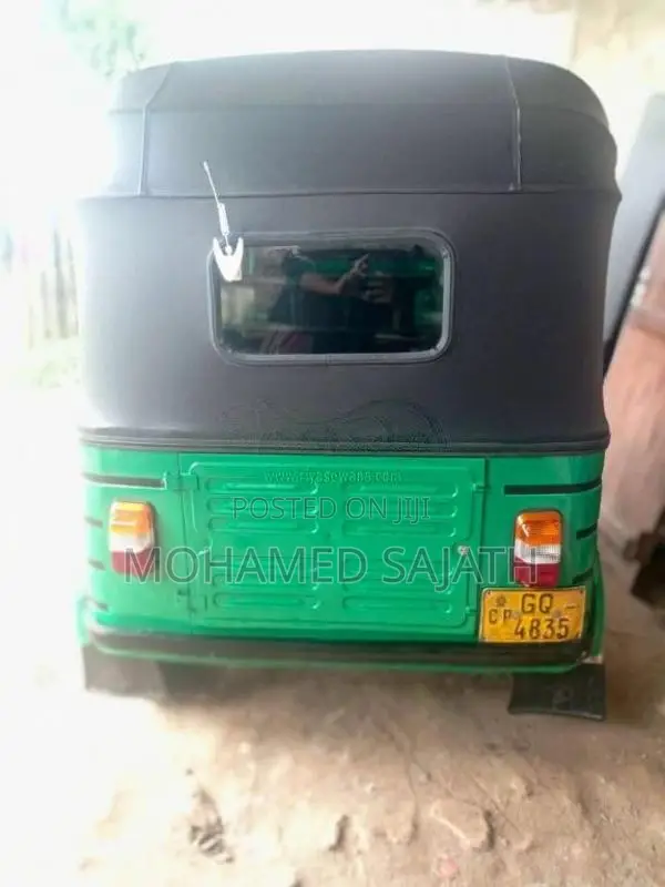 Bajaj RE 2 Stroke 2003 Three Wheel (Used)