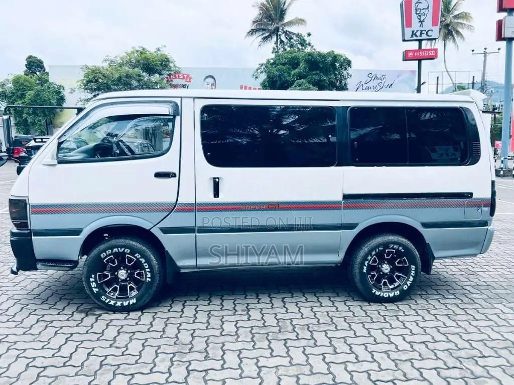 Toyota HIACE 1994 Van (Used)