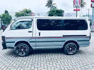 Toyota HIACE 1994 Van (Used)