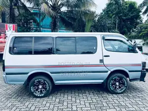 Toyota HIACE 1994 Van (Used)