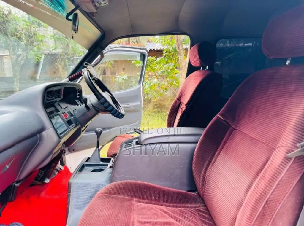 Toyota HIACE 1994 Van (Used)