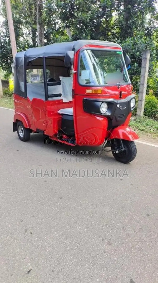 Bajaj 4 Stroke 2025 Three Wheel (Used)