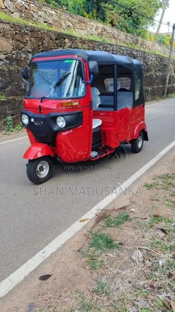 Bajaj 4 Stroke 2025 Three Wheel (Used)