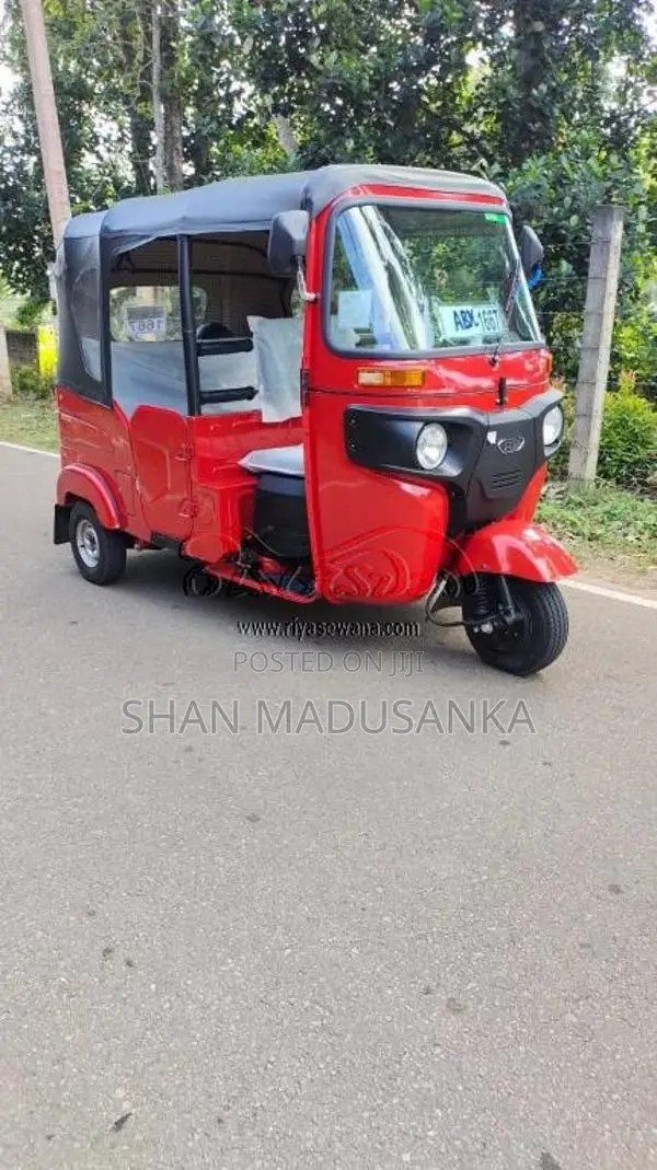 Bajaj 4 Stroke 2025 Three Wheel (Used)