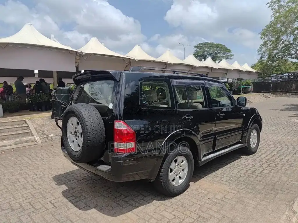 Mitsubishi Montero 2006 SUV (Used)