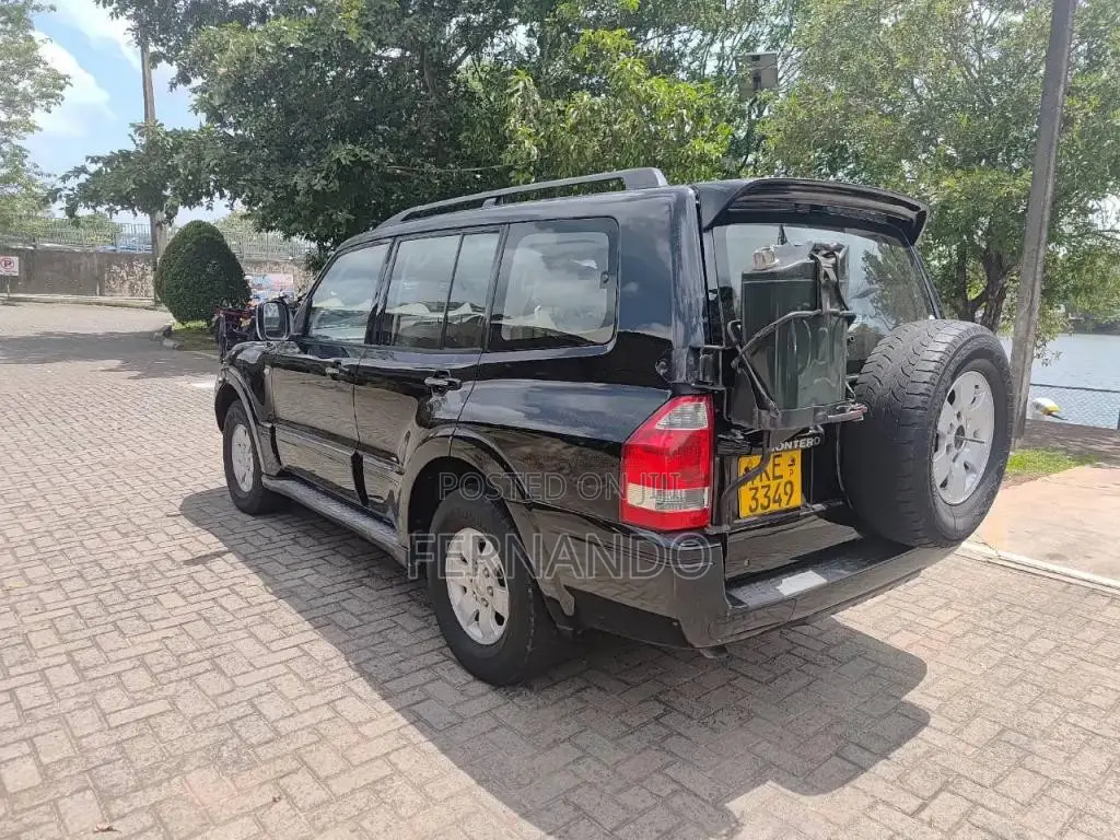 Mitsubishi Montero 2006 SUV (Used)