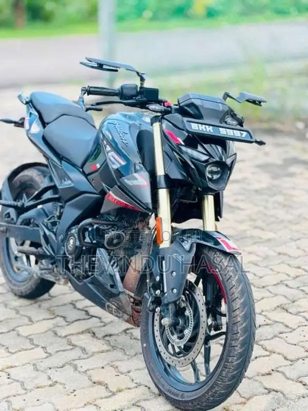 Bajaj Pulsar N160 2025 Motorbike (Used)