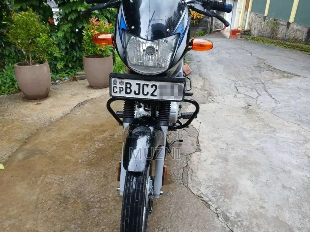 Bajaj CT-100 2022 Motorbike (Used)