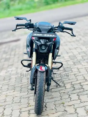 Bajaj Pulsar N160 2025 Motorbike (Used)