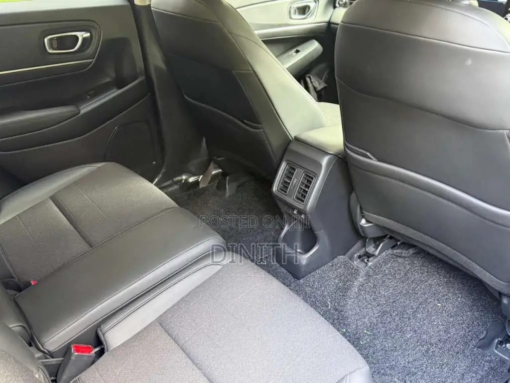 Honda Vezel 2024 SUV (Used)