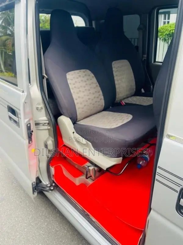 Suzuki Every 2010 Van (Used)