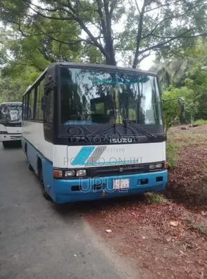 Isuzu Journey Q 1990 Bus (Used)