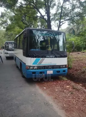 Isuzu Journey Q 1990 Bus (Used)