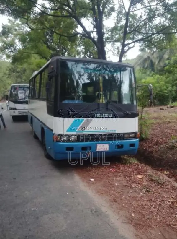 Isuzu Journey Q 1990 Bus (Used)