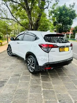 Honda Vezel Rs Sensing 2018 SUV (Used)