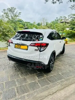 Honda Vezel Rs Sensing 2018 SUV (Used)