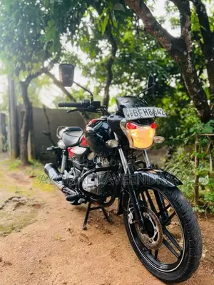 Bajaj V15 2016 Motorbike (Used)