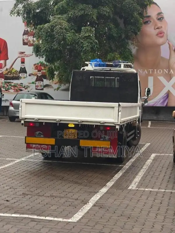 Mitsubishi Canter 2015 Lorry (Used)