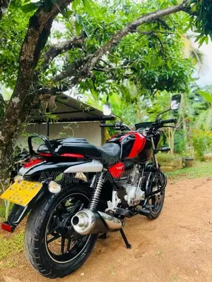 Bajaj V15 2016 Motorbike (Used)