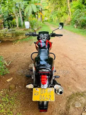 Bajaj V15 2016 Motorbike (Used)