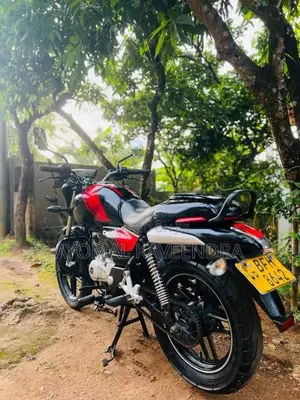 Bajaj V15 2016 Motorbike (Used)