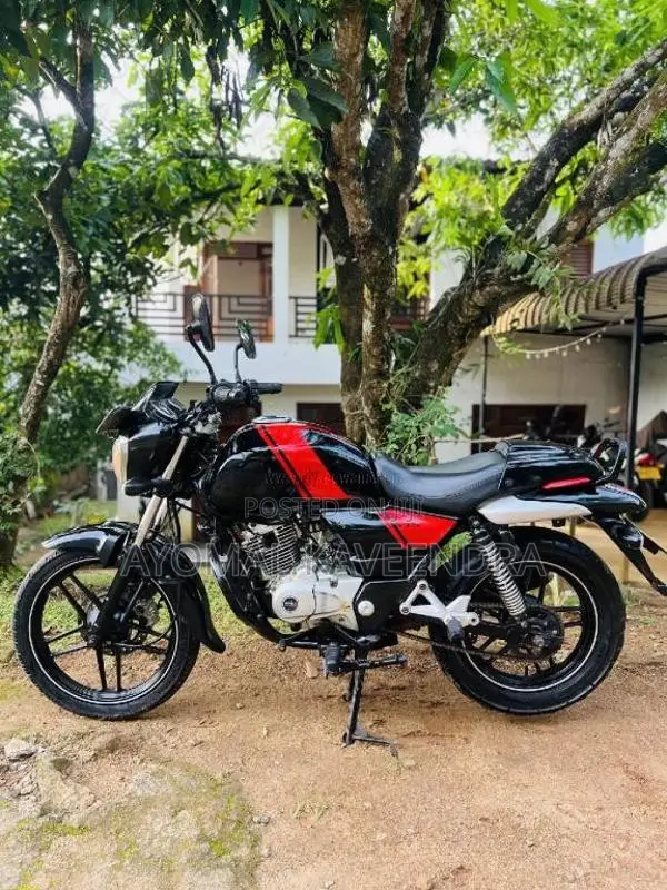 Bajaj V15 2016 Motorbike (Used)