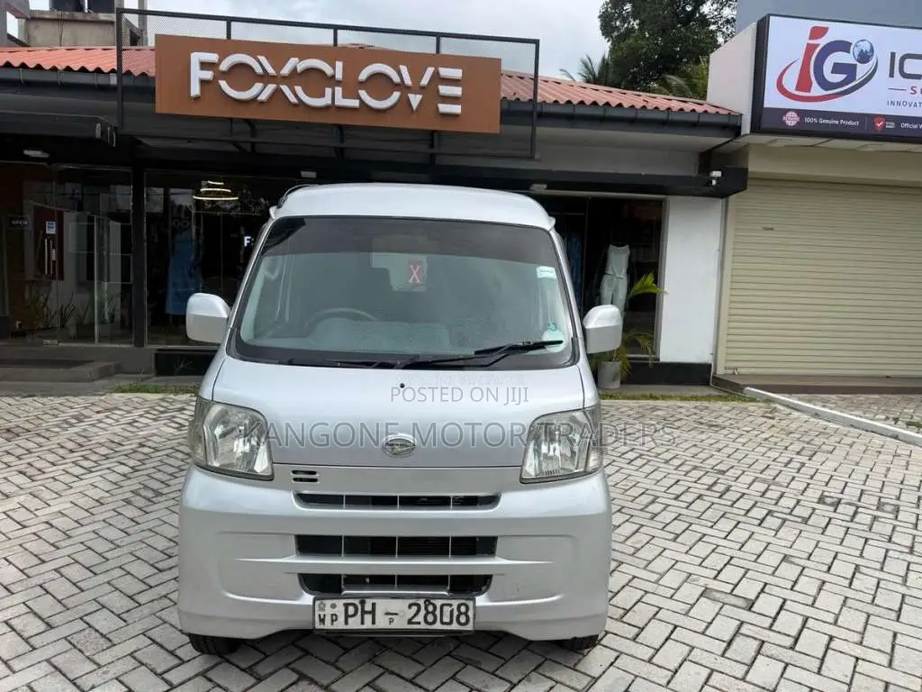 Daihatsu Hijet 2017 Van (Used)