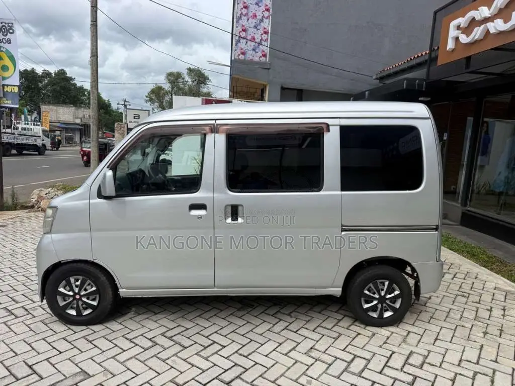 Daihatsu Hijet 2017 Van (Used)