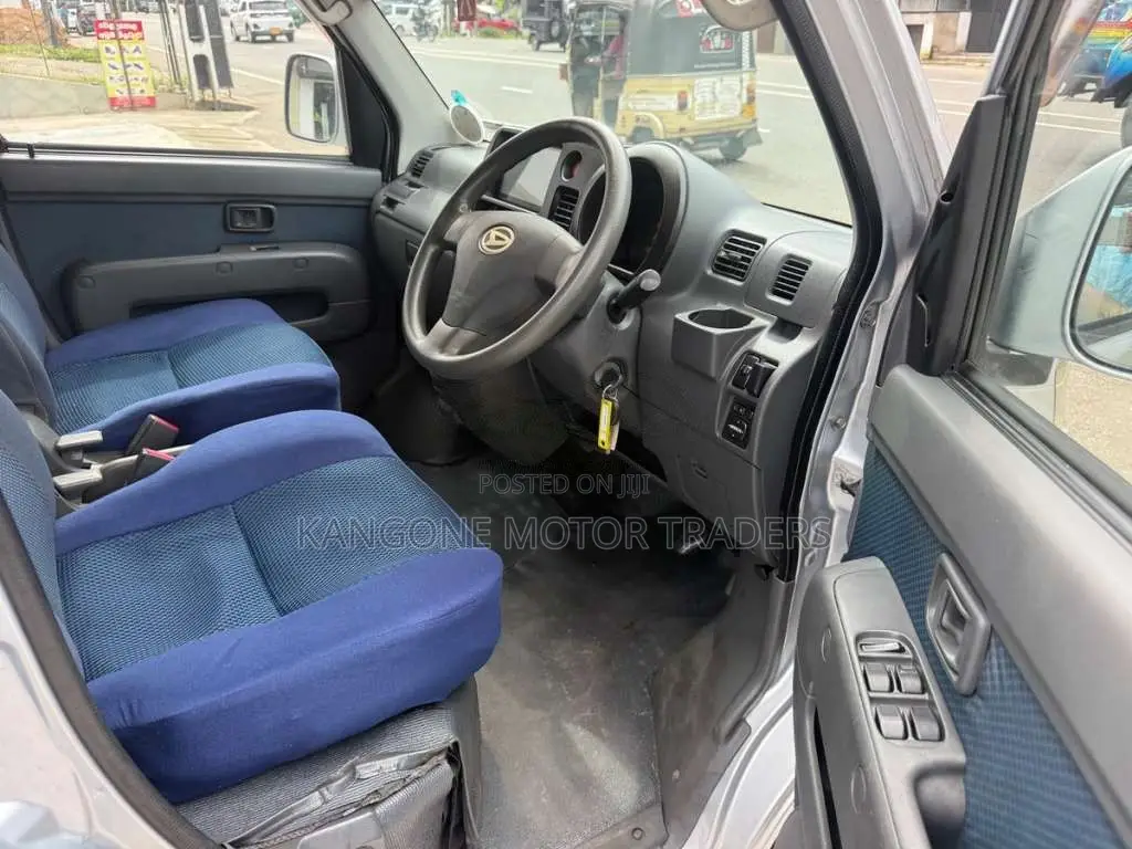 Daihatsu Hijet 2017 Van (Used)