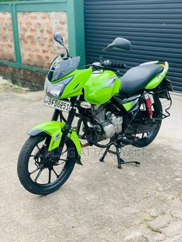 Demak Skyborn 2017 Motorbike (Used)