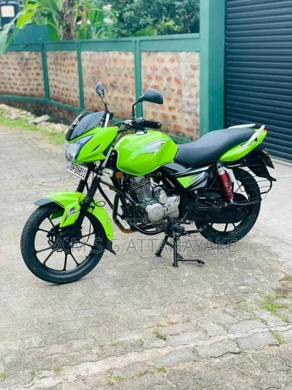 Demak Skyborn 2017 Motorbike (Used)