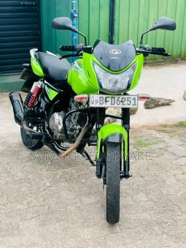 Demak Skyborn 2017 Motorbike (Used)