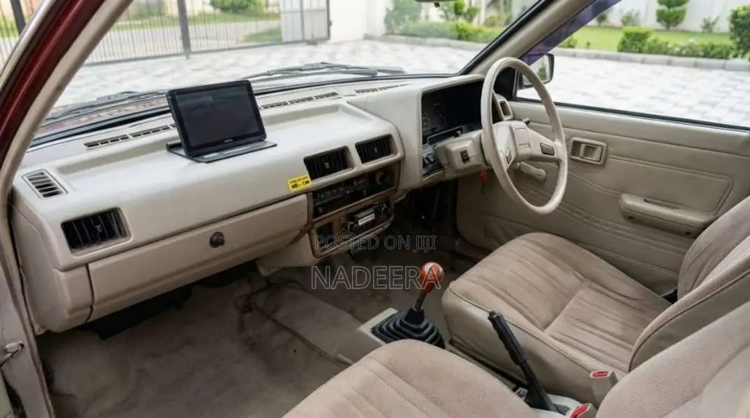Nissan B11 Sunny 1983 Car (Used)