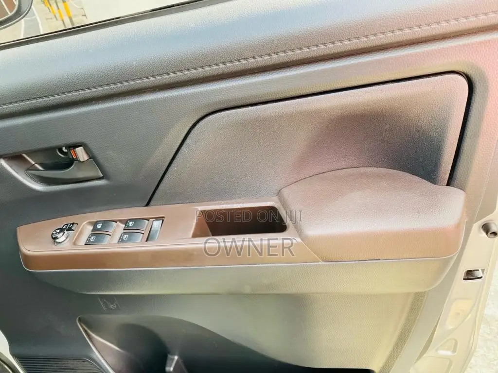 Toyota Roomy 2016 Car (Used)