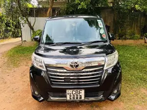 Toyota Roomy Custom G 2017