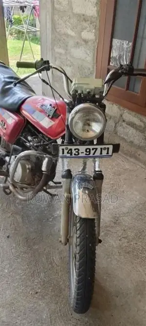 Kawasaki 4S Champion 1996