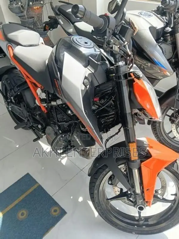 KTM Duke 160 2026