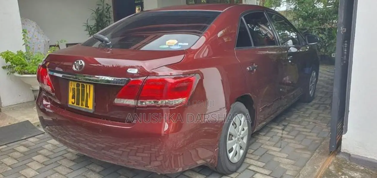 Toyota Premio 2019