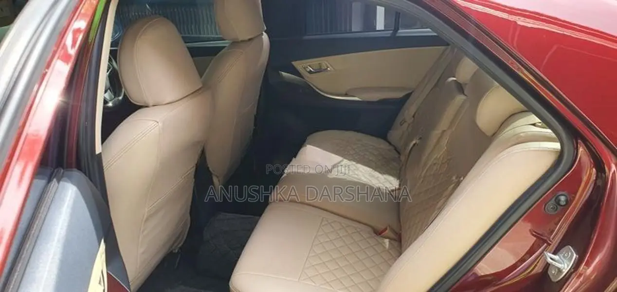 Toyota Premio 2019