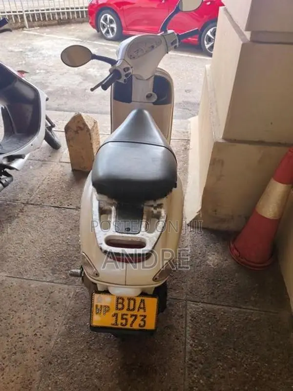 Vespa LX 125 ET4 2002