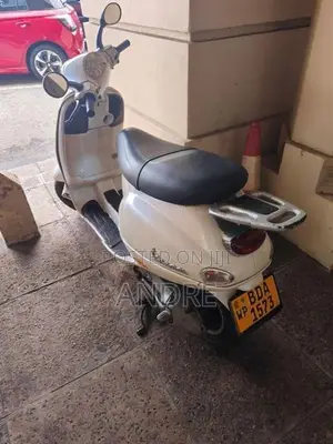 Vespa LX 125 ET4 2002