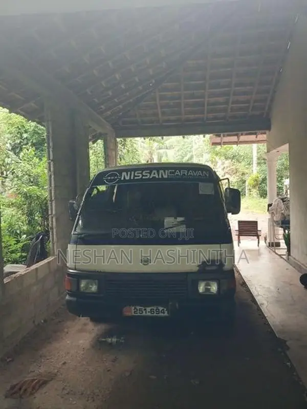 Nissan Caravan 1993