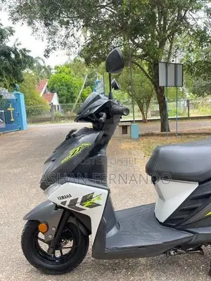 Yamaha Ray ZR 2017